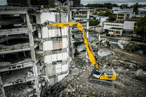 R 940 Demolition Litronic